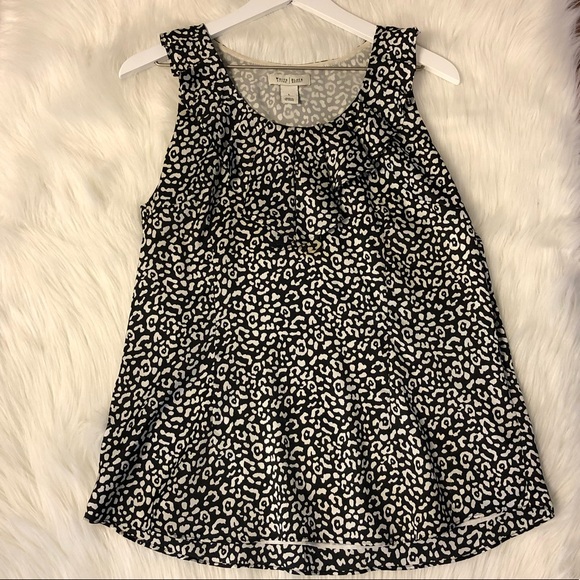 White House Black Market Tops - ☀️3/$15 White House Black Market Animal Print Top